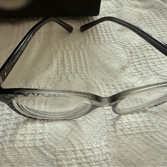 Coach eyeglass frames - Picture 2 of 5